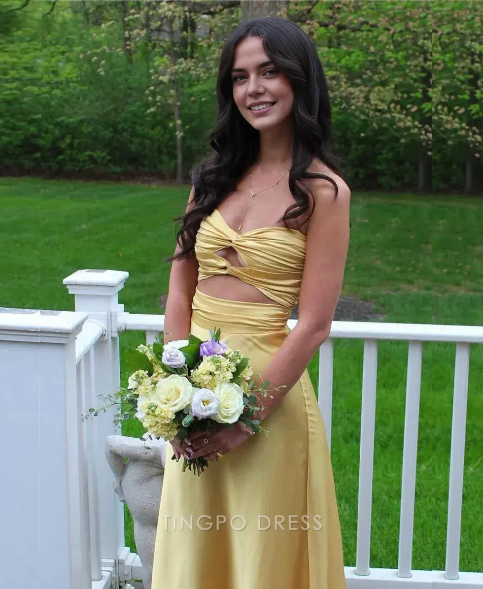 Elegant Sheath/Column Strapless Cutout Maxi Dress with Lace - Up Back Prom Dress